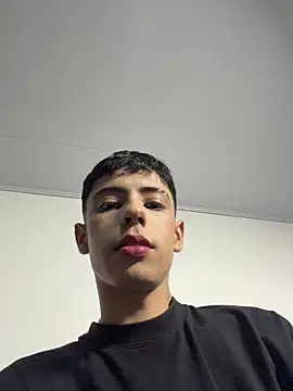 SebastianReed  online show from May 18, 3:57 am