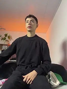 SebastianReed  online show from May 27, 3:47 am
