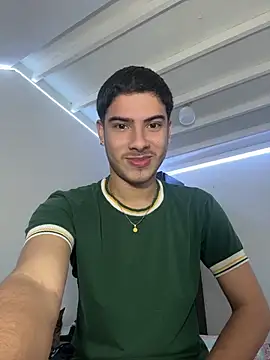 ApoloGray   online show from May 21, 8:49 pm