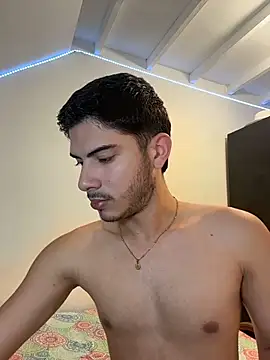 ApoloGray   online show from May 28, 9:12 pm