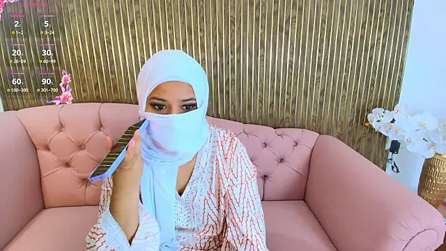 Aminaa Kaarim online show from March 15, 5:52 pm