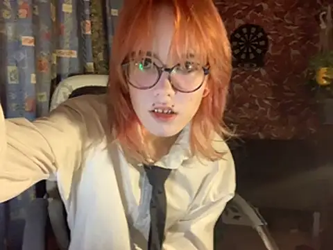 Snapshot of whiny_emo_boi chatting on April 11, 7:18 pm whiny emo boi online show from April 11, 7:18 pm