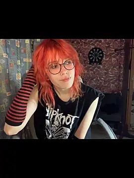 Snapshot of whiny_emo_boi chatting on April 19, 8:33 pm whiny emo boi online show from April 19, 8:33 pm