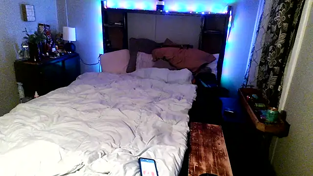 VikingNJosslyn26 online show from March 15, 8:20 am