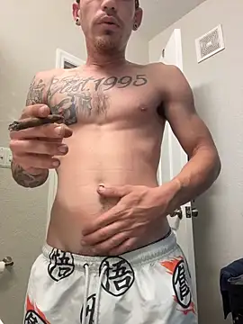 Snapshot of UngualIronware420 chatting on March 15, 5:35 am UngualIronware420 online show from March 15, 5:35 am