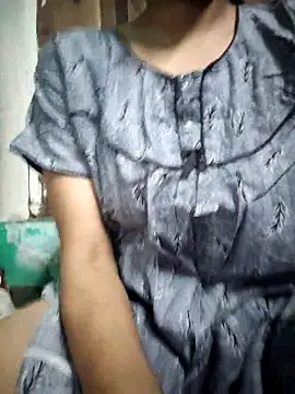model seela online show from May 9, 5:29 pm