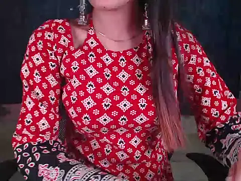 Naughty Nisha19 online show from May 9, 7:35 am