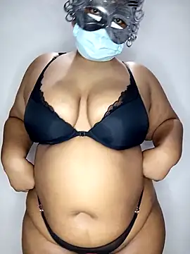 whitechubby07 online show from April 22, 3:57 pm