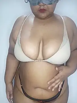 whitechubby07 online show from July 16, 4:29 am