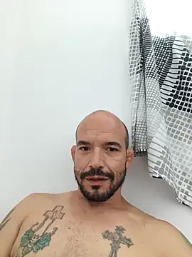 Snapshot of Rafael23cmSP chatting on March 24, 7:52 pm Rafael23cmSP online show from March 24, 7:52 pm