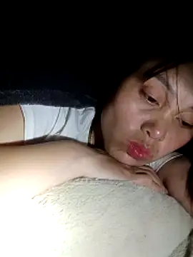 Snapshot of Abi-ni chatting on April 30, 9:19 pm Abi-ni online show from April 30, 9:19 pm