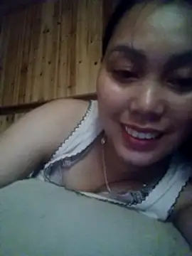 Snapshot of Abi-ni chatting on May 23, 7:35 am Abi-ni online show from May 23, 7:35 am