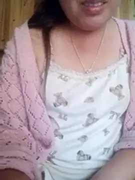 Snapshot of Abi-ni chatting on June 17, 1:41 am Abi-ni online show from June 17, 1:41 am