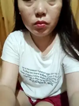 Snapshot of Abi-ni chatting on July 5, 9:00 pm Abi-ni online show from July 5, 9:00 pm