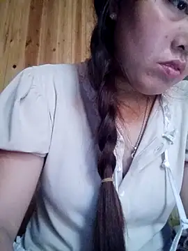 Snapshot of Abi-ni chatting on July 25, 10:24 am Abi-ni online show from July 25, 10:24 am