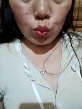 Snapshot of Abi-ni chatting on July 26, 7:43 pm Abi-ni online show from July 26, 7:43 pm