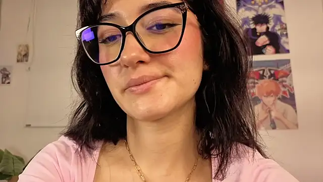 Snapshot of AleblancXOXO chatting on March 18, 11:02 am AleblancXOXO online show from March 18, 11:02 am