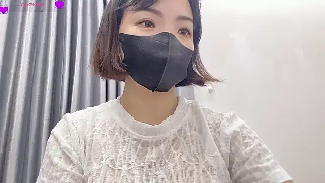 Snapshot of Ryo-Jisoo chatting on April 5, 1:47 am Ryo-Jisoo online show from April 5, 1:47 am