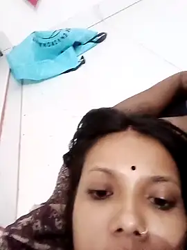 Candyy crushh online show from May 9, 4:17 am