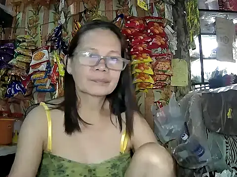 mommylicious 23 online show from May 14, 9:43 pm