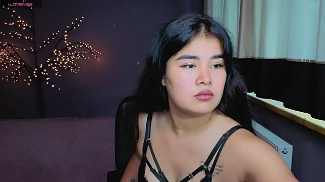 AlicaMayer online show from May 21, 11:28 am