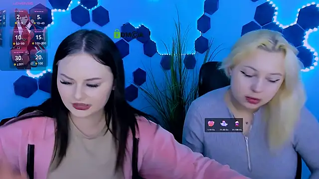 aria blaze  online show from March 20, 9:58 am