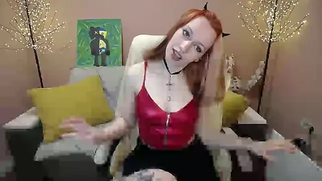 Snapshot of Vixen_Di chatting on April 3, 8:12 am Vixen Di online show from April 3, 8:12 am