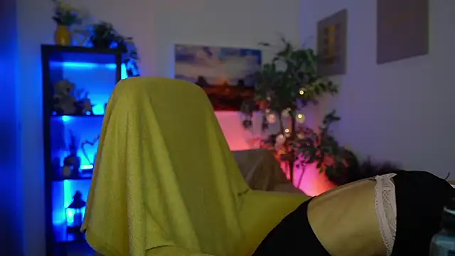 Snapshot of Luna_Grace18 chatting on March 23, 2:10 pm Luna Grace18 online show from March 23, 2:10 pm