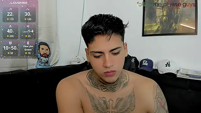Snapshot of sweetlatinoboy chatting on April 18, 11:14 am sweetlatinoboy online show from April 18, 11:14 am