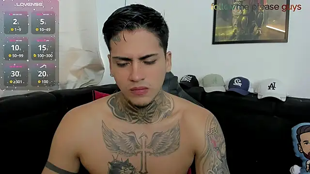 Snapshot of sweetlatinoboy chatting on April 27, 12:58 pm sweetlatinoboy online show from April 27, 12:58 pm
