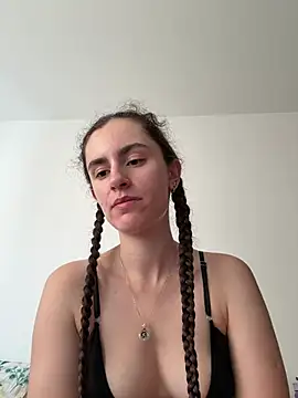 Snapshot of starlight_mo chatting on June 22, 3:09 pm starlight mo online show from June 22, 3:09 pm