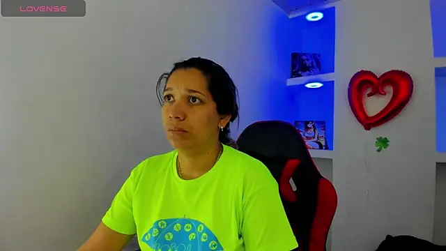 Melisa 14 online show from May 7, 12:32 pm