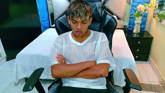 Cris Judd online show from March 17, 6:22 pm