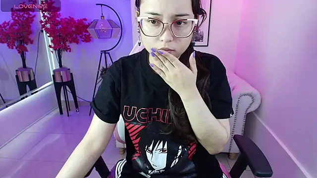 Snapshot of Shady_bug chatting on March 18, 7:50 pm Shady bug online show from March 18, 7:50 pm