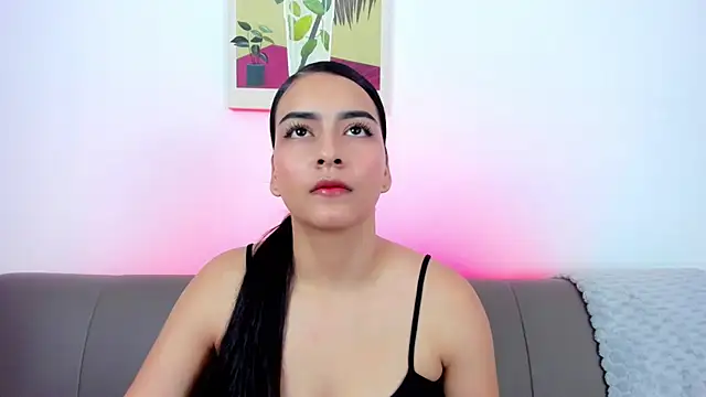 Snapshot of sweet_aura31 chatting on April 10, 8:57 pm sweet aura31 online show from April 10, 8:57 pm