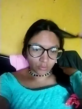 LatinSquirtBaby online show from May 10, 1:16 pm