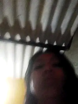 LatinSquirtBaby online show from May 14, 1:40 pm
