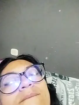 LatinSquirtBaby online show from May 19, 2:01 pm