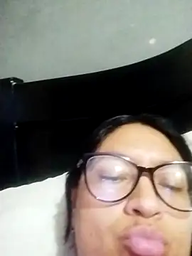 LatinSquirtBaby online show from July 8, 1:59 pm