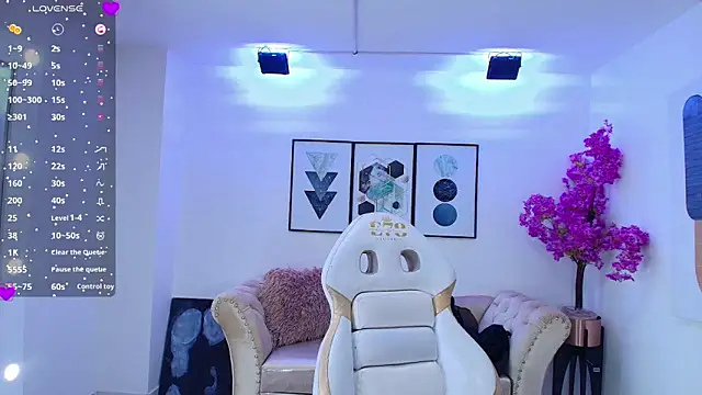 Kitty  meow online show from May 7, 12:32 pm