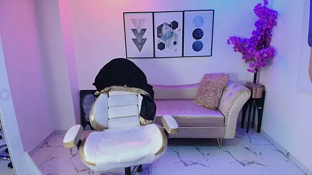 Kitty  meow online show from May 10, 12:21 pm