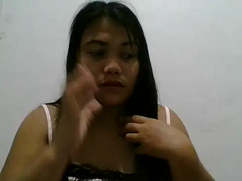 Snapshot of exotic032 chatting on April 23, 9:17 pm exotic032 online show from April 23, 9:17 pm