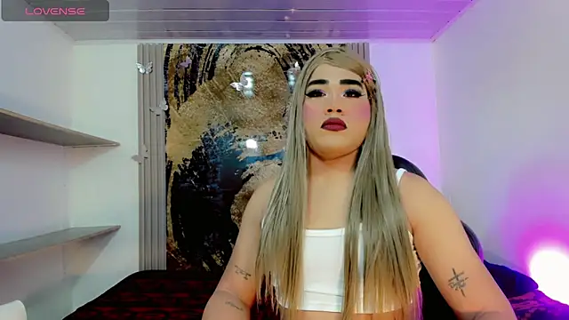 Alice Yermanotta online show from May 26, 3:13 am