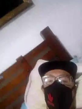 Amberes12 online show from April 4, 6:44 am