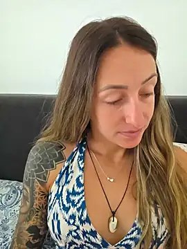 NicoleKaiser online show from July 15, 6:29 am