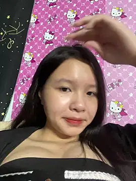 Snapshot of Link-mii chatting on April 7, 2:39 pm Link-mii online show from April 7, 2:39 pm