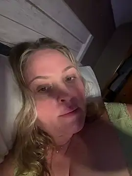 1SexyQueen online show from May 27, 10:12 am