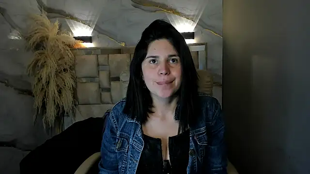 Snapshot of Cata_black chatting on April 18, 11:47 am Cata black online show from April 18, 11:47 am