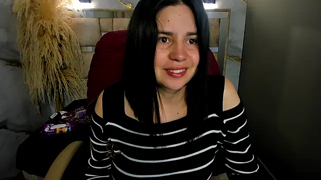 Snapshot of Cata_black chatting on April 30, 11:27 am Cata black online show from April 30, 11:27 am