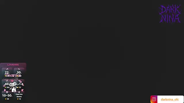 Snapshot of dark_nina__ chatting on April 1, 3:29 am dark nina online show from April 1, 3:29 am